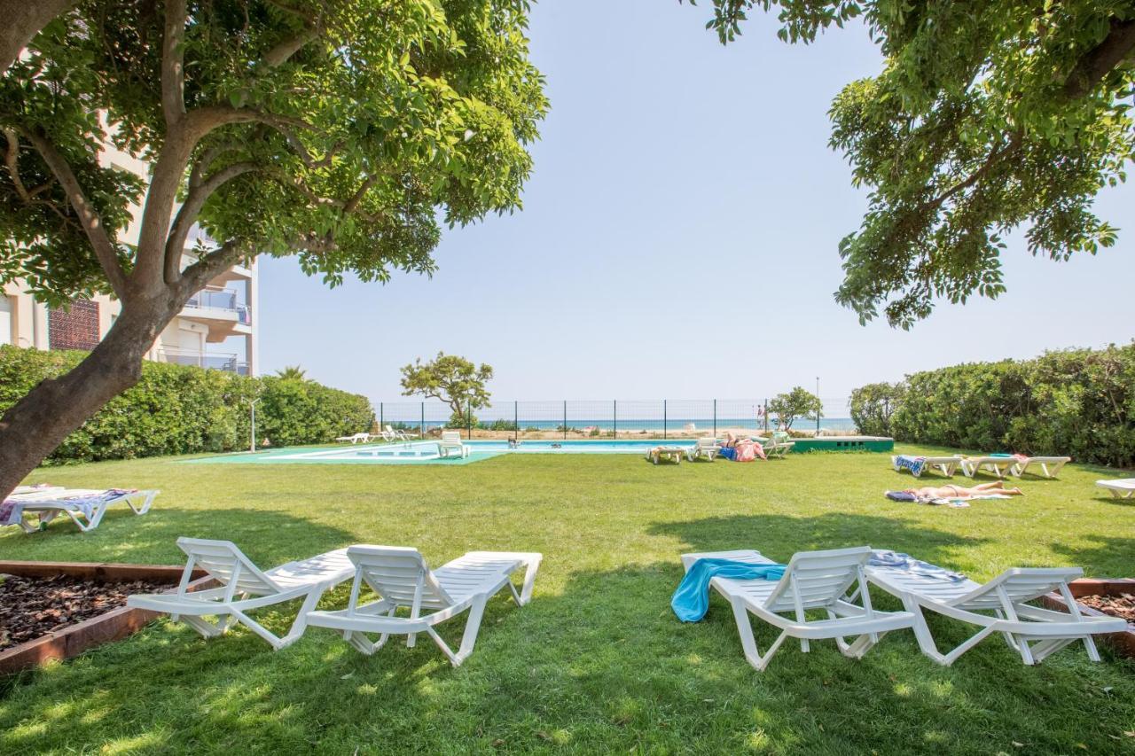Santa Susanna Sunrise Apartment Екстериор снимка