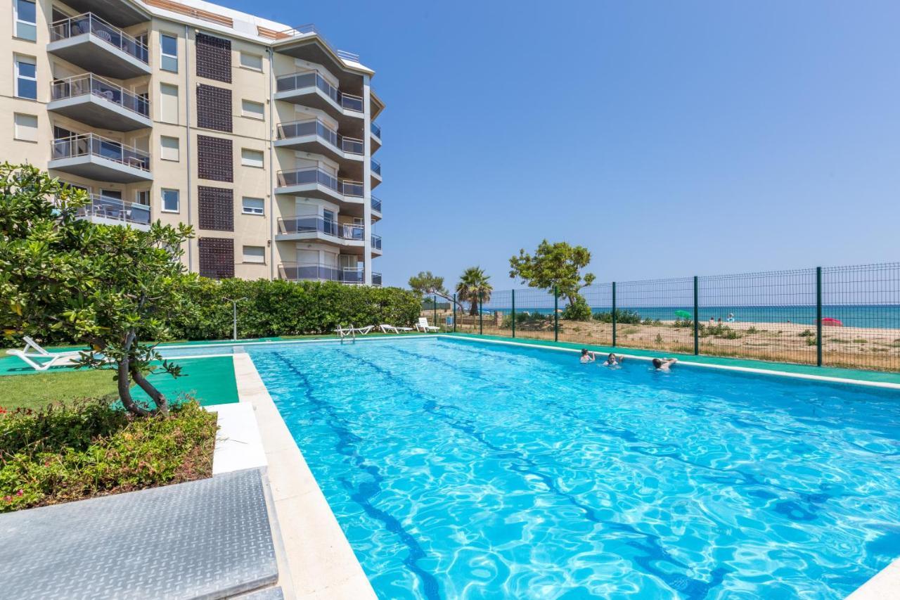 Santa Susanna Sunrise Apartment Екстериор снимка